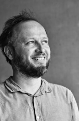 Što je nemoćni izvor sve moći?